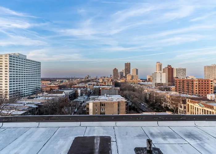 Regal Stylish Uptown Loft Beachfront Rooftopwfhgym Apartment Chicago