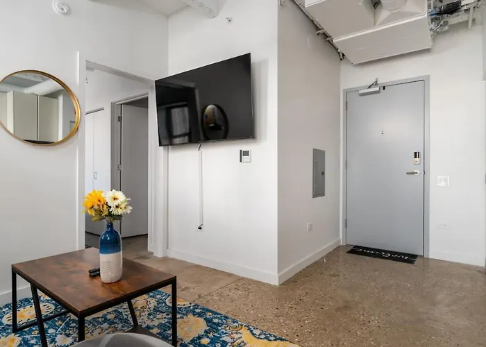 Apartment Regal Stylish Uptown Loft Beachfront Rooftopwfhgym