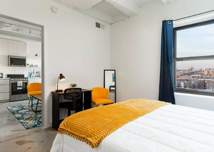 Regal Stylish Uptown Loft Beachfront Rooftopwfhgym Chicago