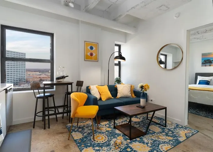 Apartment Regal Stylish Uptown Loft Beachfront Rooftopwfhgym *