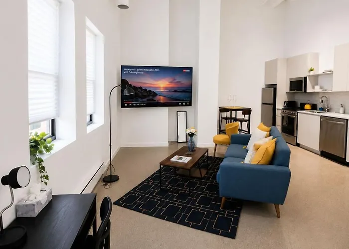 Regal Stylish Uptown Loft Beachfront Rooftopwfhgym Apartment